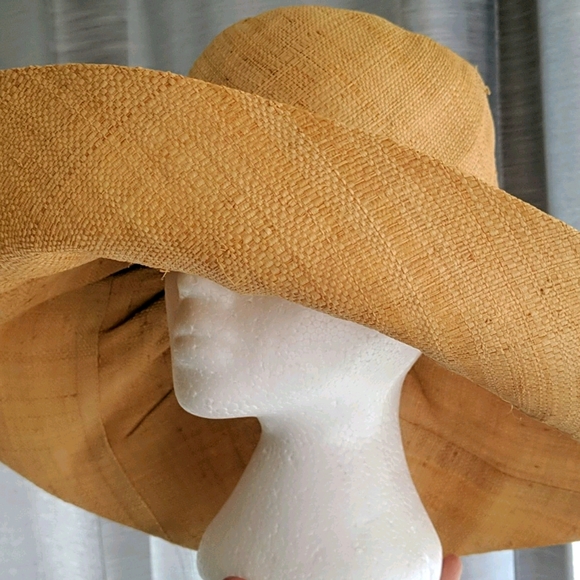 Luxe modern high-end wide brim made in France hat